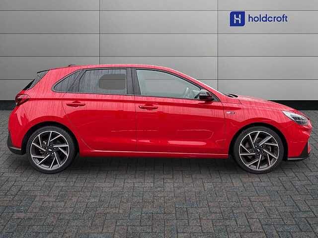 Hyundai I30 1.5T GDi N Line 5dr Red