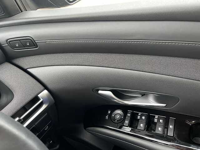 Hyundai TUCSON 1.6T Plug-in Hybrid Ultimate 5dr 4WD Auto Grey