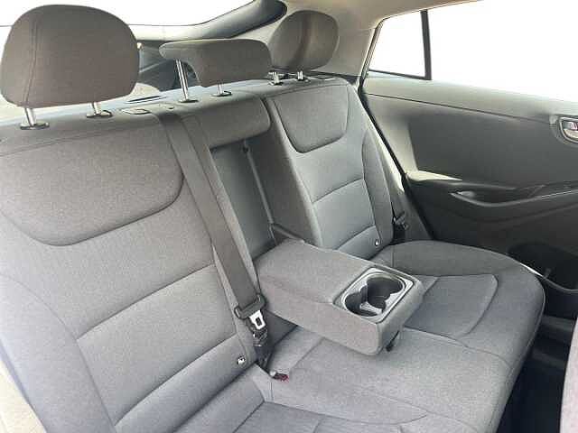 Hyundai Ioniq 1.6 GDi Hybrid Premium 5dr DCT