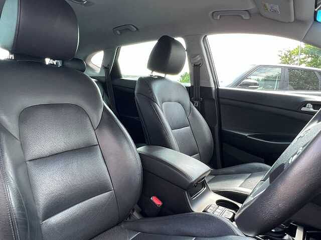 Hyundai TUCSON 2.0 CRDi 48V MHD Premium 5dr 4WD DCT Blue