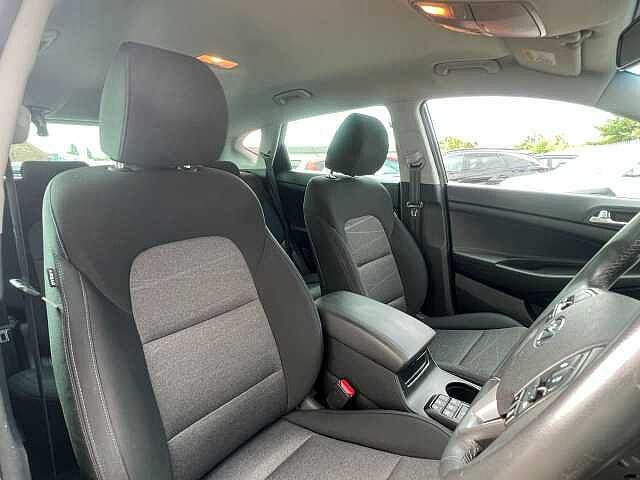 Hyundai TUCSON TUCSON SE NV48V MHEV CRDI Grey