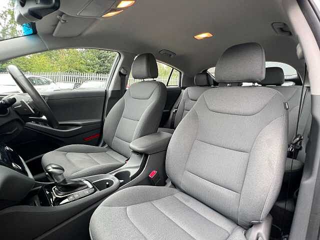 Hyundai IONIQ 1.6 GDi Hybrid Premium 5dr DCT Grey