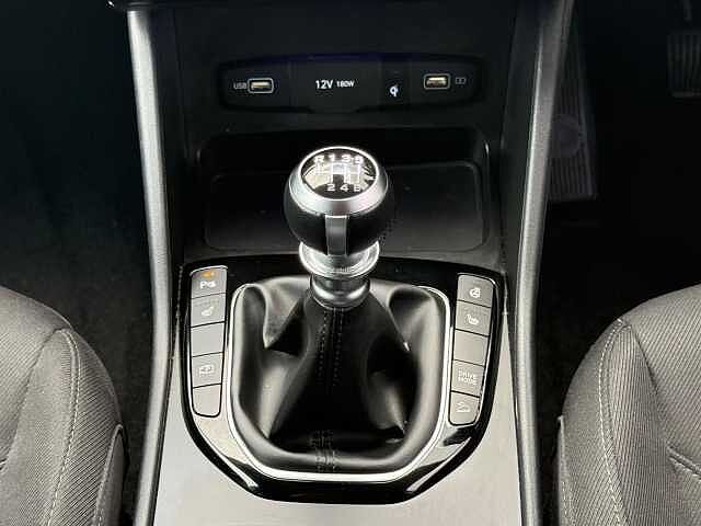 Hyundai TUCSON 1.6 T-GDi Premium Euro 6 (s/s) 5dr Silver