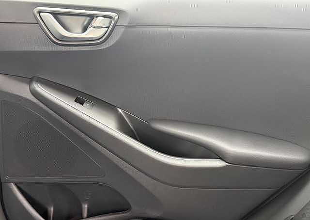 Hyundai IONIQ 38.3kWh Premium Auto 5dr