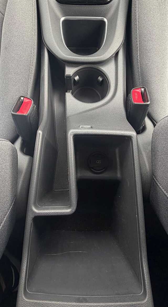 Hyundai IONIQ 1.6 GDi Hybrid Premium 5dr DCT