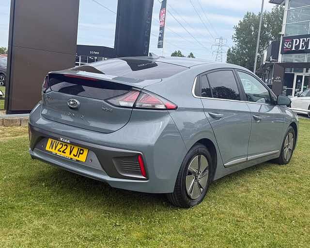 Hyundai IONIQ 1.6 GDi Hybrid Premium 5dr DCT