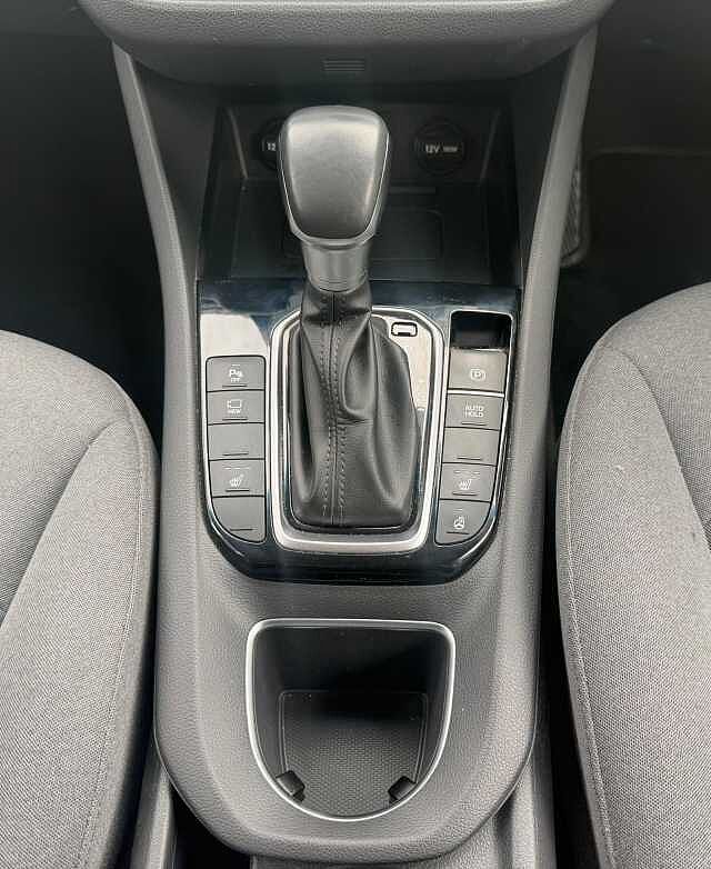 Hyundai IONIQ 1.6 GDi Hybrid Premium 5dr DCT