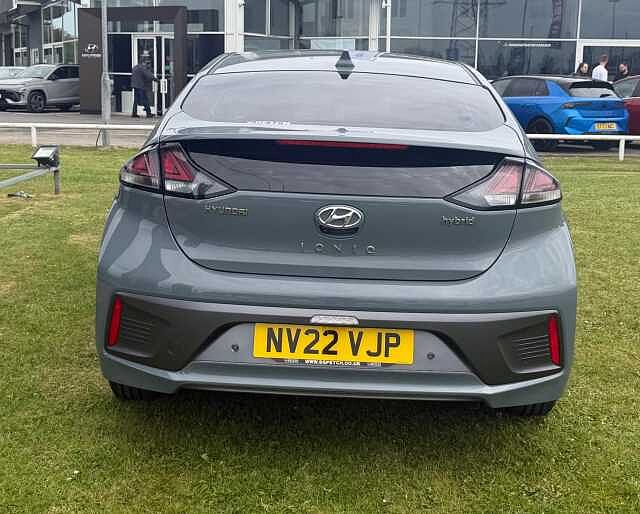 Hyundai IONIQ 1.6 GDi Hybrid Premium 5dr DCT