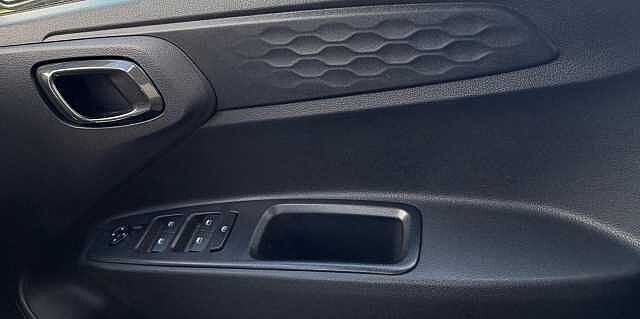 Hyundai I10 1.2 [79] Advance 5dr [Nav] Black