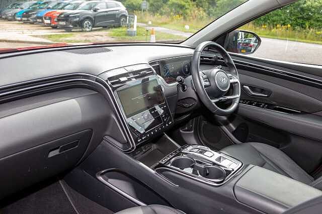 Hyundai TUCSON HYBRID 1.6 T-GDi (230ps) Ultimate Red