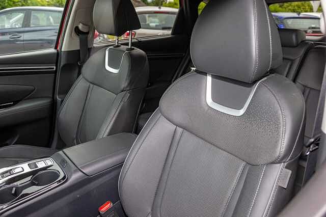 Hyundai TUCSON HYBRID 1.6 T-GDi (230ps) Ultimate Red