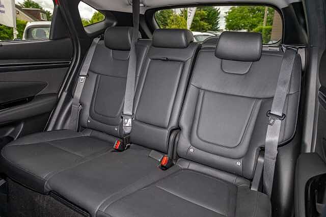 Hyundai TUCSON HYBRID 1.6 T-GDi (230ps) Ultimate Red