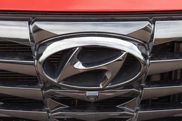 Hyundai TUCSON 1.6 TGDi 48V MHD 180 Ultimate 5dr 4WD DCT Red