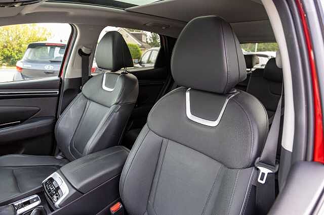 Hyundai TUCSON 1.6 TGDi 48V MHD 180 Ultimate 5dr 4WD DCT Red