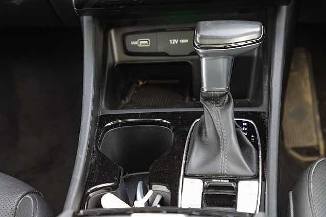 Hyundai TUCSON 1.6 TGDi 48V MHD 180 Ultimate 5dr 4WD DCT Red