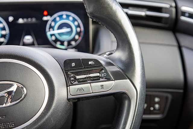 Hyundai TUCSON 1.6 TGDi 48V MHD 180 Ultimate 5dr 4WD DCT Red