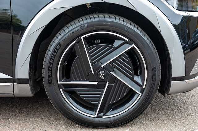 Hyundai IONIQ 5 168kW Ultimate 84 kWh 5dr Auto Black