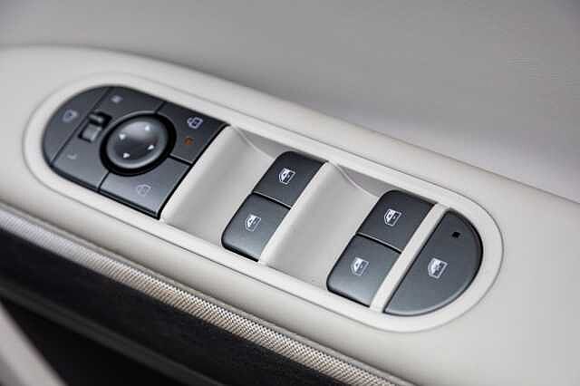 Hyundai IONIQ 5 168kW Ultimate 84 kWh 5dr Auto Black