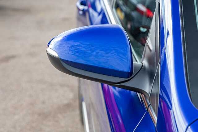 Hyundai IONIQ 1.6 GDi Hybrid Premium 5dr DCT Blue