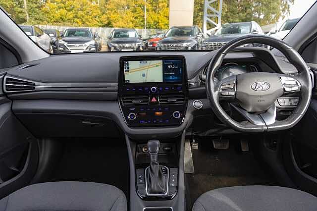 Hyundai IONIQ 1.6 GDi Hybrid Premium 5dr DCT Blue