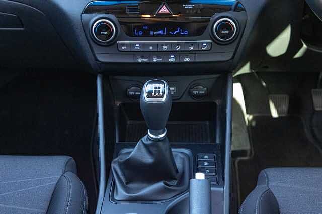 Hyundai TUCSON 1.6 GDi SE Nav 5dr 2WD Black