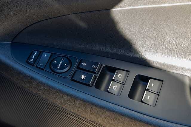 Hyundai TUCSON 1.6 GDi SE Nav 5dr 2WD Black