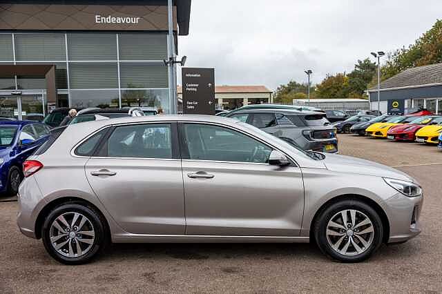 Hyundai I30 1.0T GDI SE Nav 5dr Beige