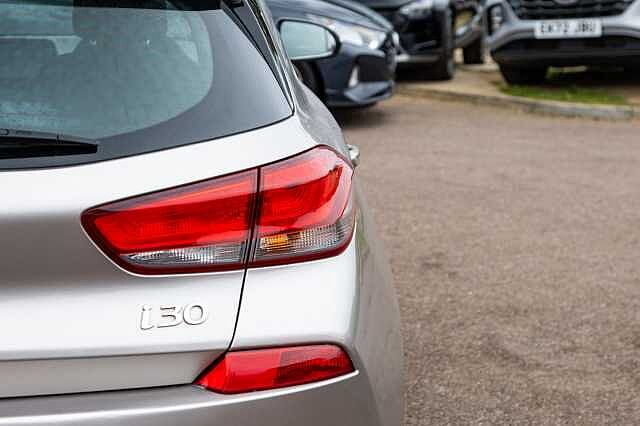 Hyundai I30 1.0T GDI SE Nav 5dr Beige