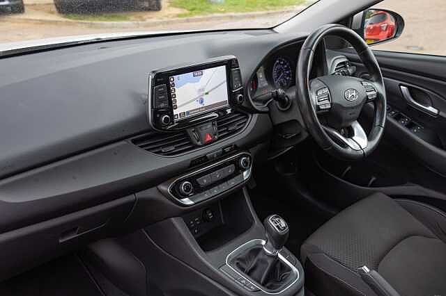 Hyundai I30 1.0T GDI SE Nav 5dr Beige
