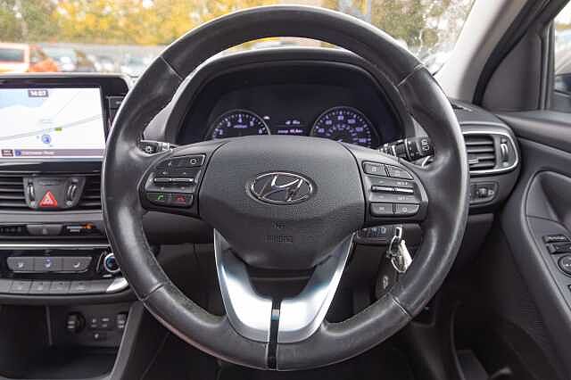 Hyundai I30 1.0T GDI SE Nav 5dr Beige