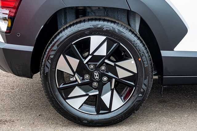 Hyundai KONA 1.6 Hybrid 129 Ultimate 5dr DCT White