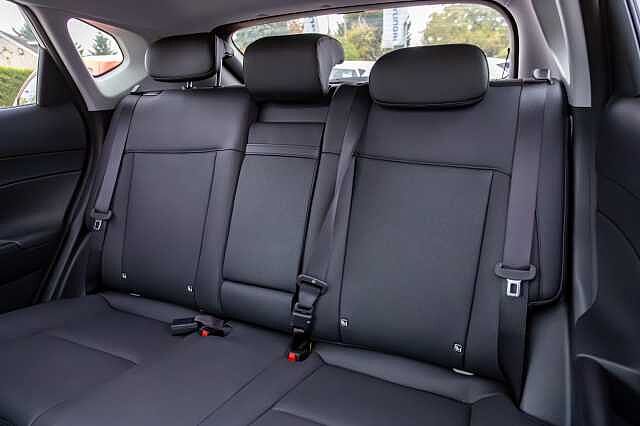 Hyundai KONA 1.6 Hybrid 129 Ultimate 5dr DCT White