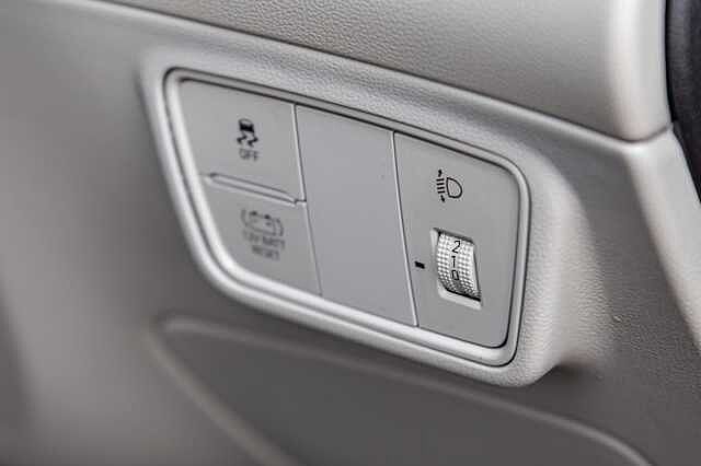 Hyundai TUCSON 1.6 TGDi Hybrid 230 Premium 5dr 2WD Auto Red