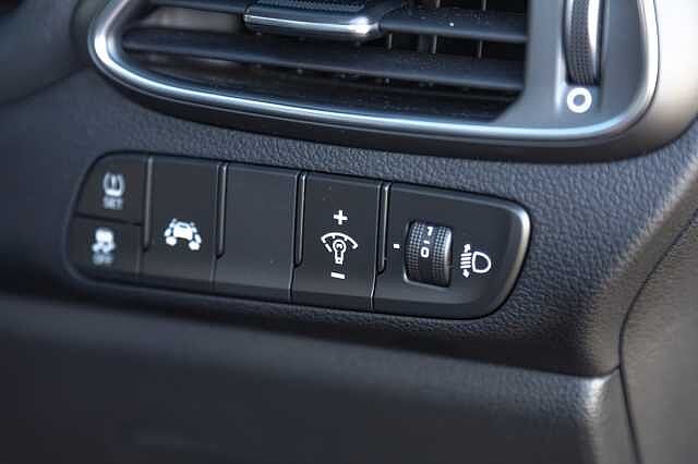 Hyundai i30 1.0T GDI SE Nav 5dr