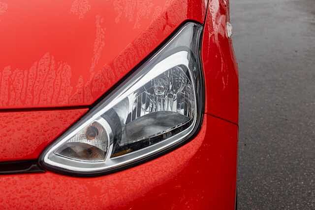 Hyundai i10 1.0 SE 5dr