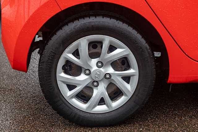 Hyundai i10 1.0 SE 5dr