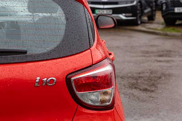 Hyundai i10 1.0 SE 5dr