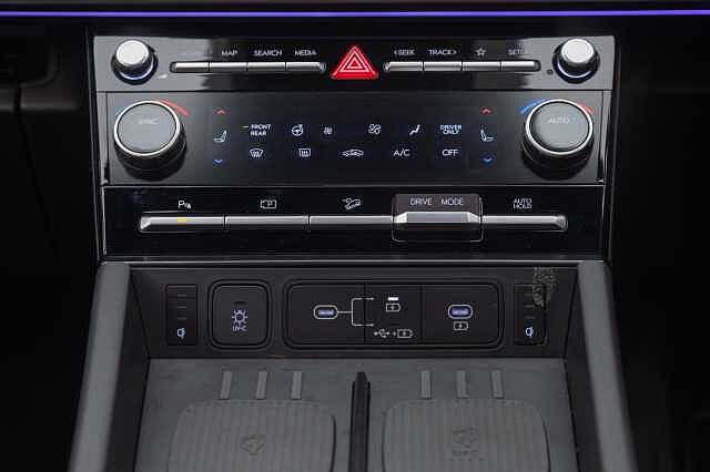 Hyundai SANTA FE 1.6 TGDi 239 Hybrid Calligraphy 5dr Auto Grey