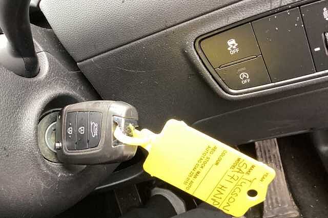 Hyundai TUCSON 1.6 T-GDi 2021MY SE Connect Red