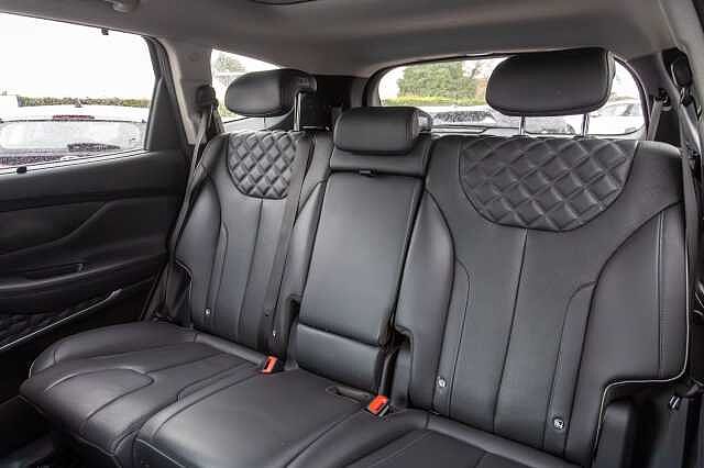 Hyundai SANTA FE 1.6 TGDi Hybrid Ultimate 5dr Auto
