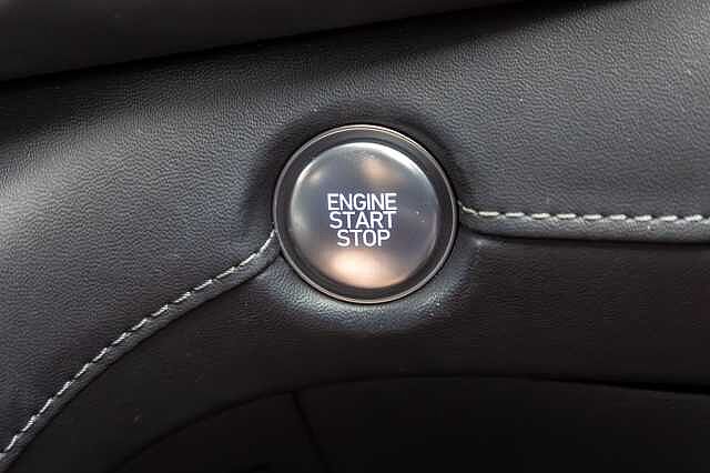 Hyundai SANTA FE 1.6 TGDi Hybrid Ultimate 5dr Auto