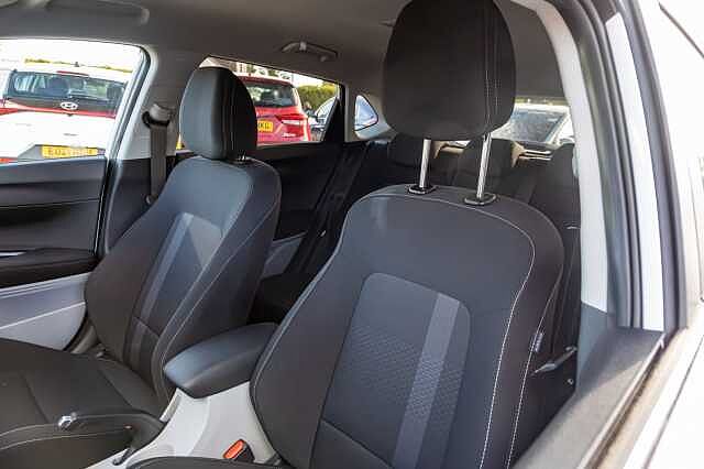 Hyundai I20 1.0T GDi 90 Tech Line 5dr White