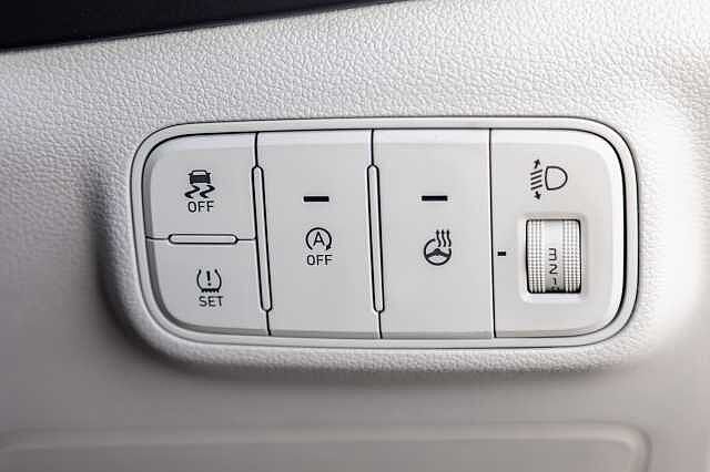Hyundai I20 1.0T GDi 90 Tech Line 5dr White