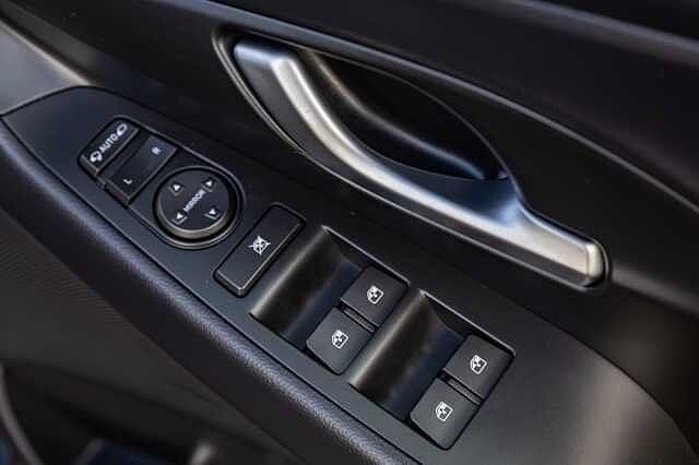 Hyundai i30 Fastback 1.5T GDi N Line 5dr DCT