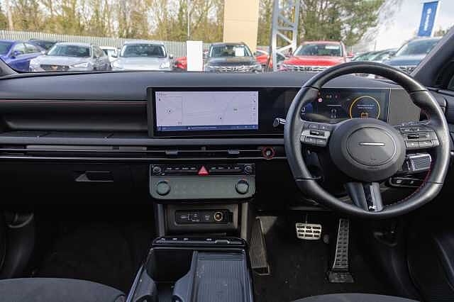 Hyundai TUCSON 1.6T Hybrid N Line S 5dr Auto Black