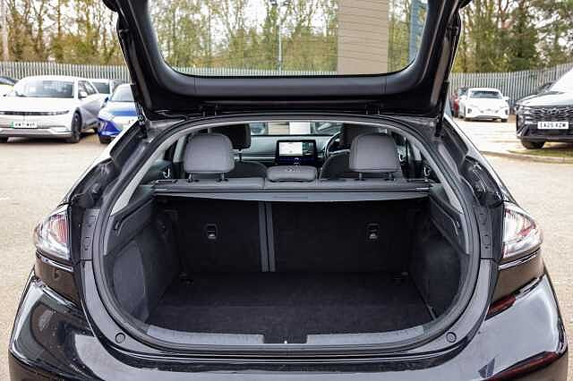 Hyundai IONIQ 100kW Premium 38kWh 5dr Auto