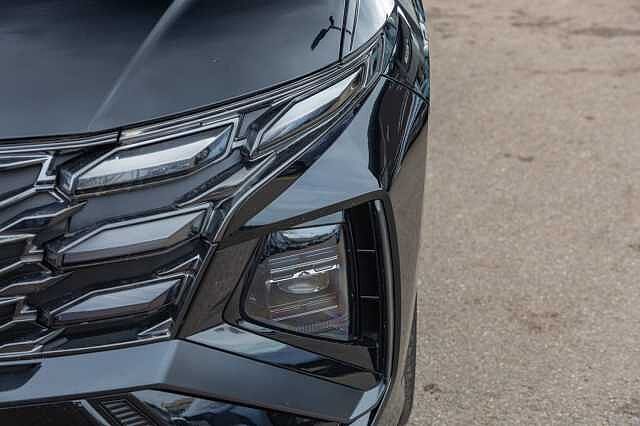 Hyundai TUCSON 1.6T Hybrid N Line S 5dr Auto Black
