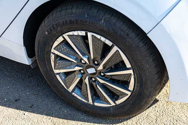 Hyundai IONIQ 100kW Premium 38kWh 5dr Auto