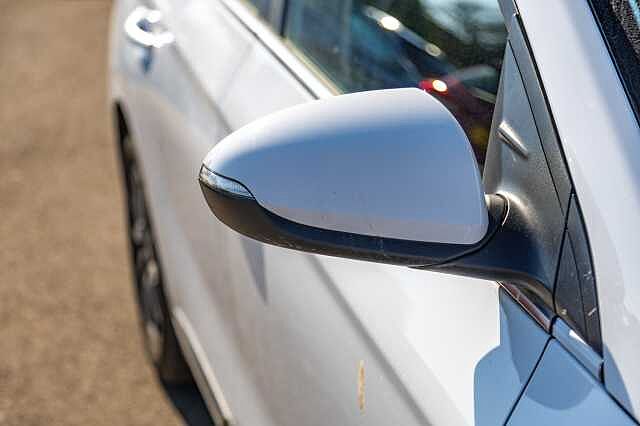 Hyundai IONIQ 100kW Premium 38kWh 5dr Auto