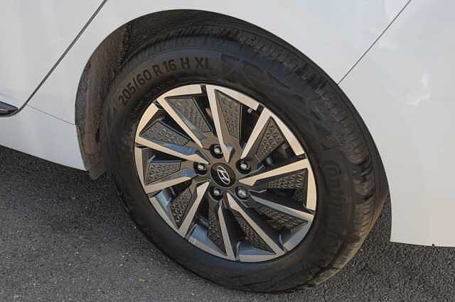 Hyundai IONIQ 100kW Premium 38kWh 5dr Auto
